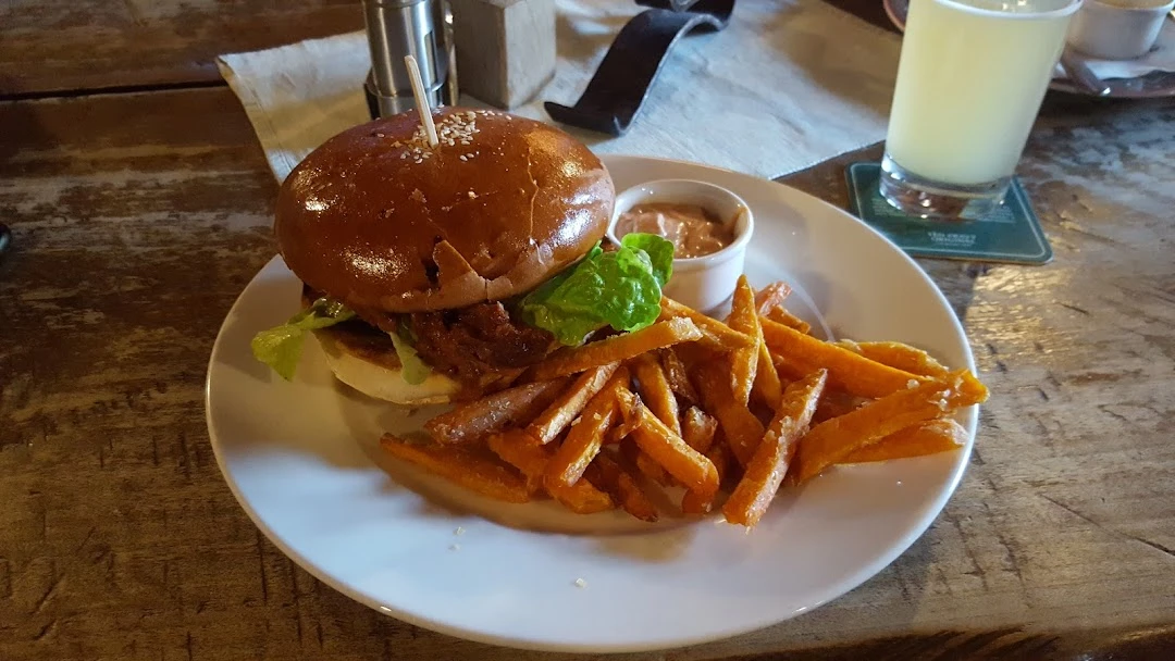 Fotka hamburger a Hranolčeky