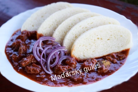 Fotka Guláš s knedľou
