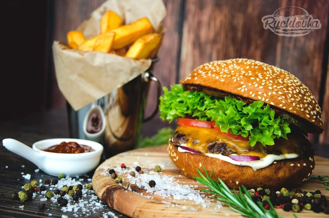 Fotka Hamburger a hranolčeky