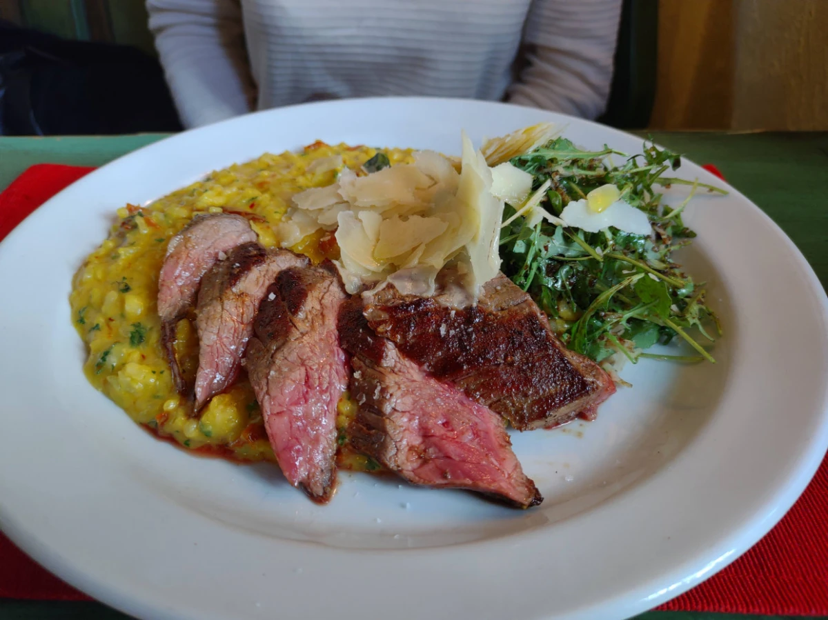 Fotka Šafránové rizoto s flank steakom