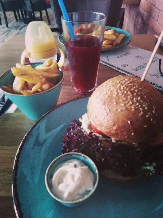 Fotka Hamburger a hranolčeky
