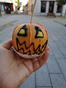 Fotka jedla Helloweenske jablko