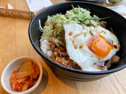 Fotka jedla Bibimbap