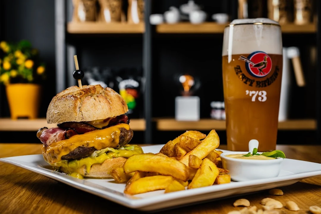 Fotka Hranolčeky a burger