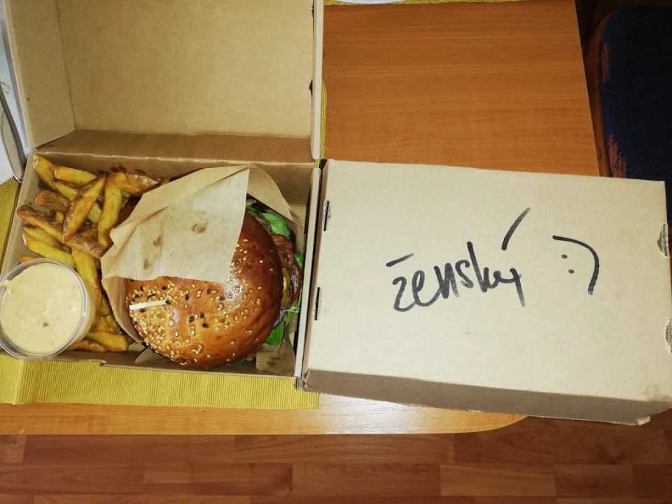 Fotka Hamburger a hranolčeky