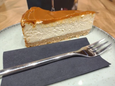 Fotografia jedla Karamelový cheesecake
