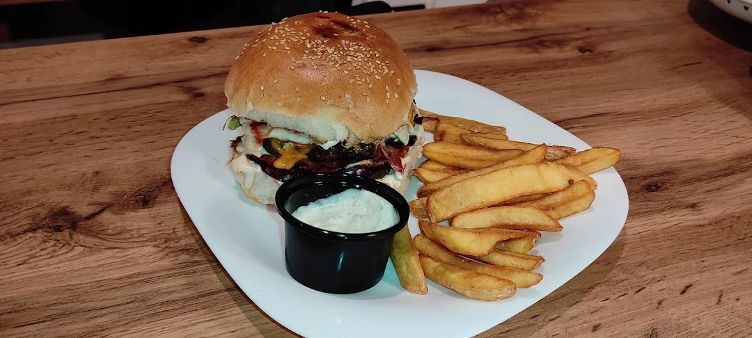 Fotka Hranolčeky a burger