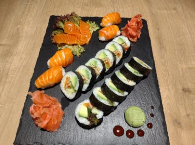 Fotka Omakase Losos