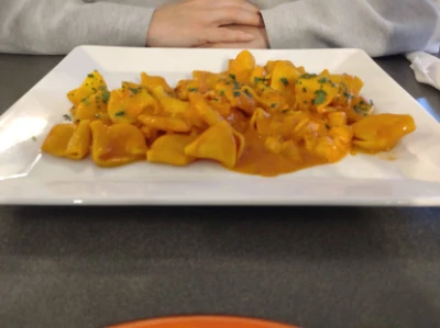 Fotka jedla CALAMARATA SALMONE E PORRO