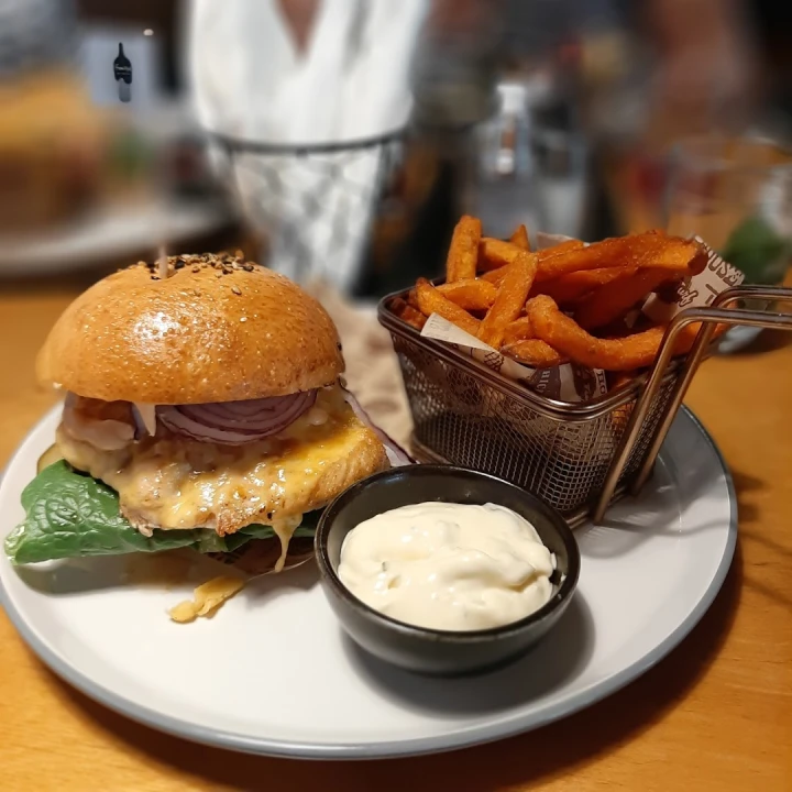 Fotka Hranolčeky a burger