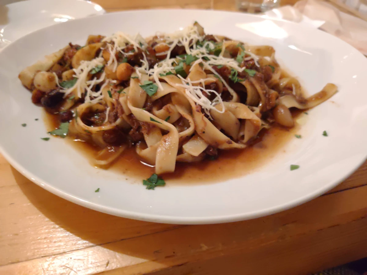 Fotka TAGLIATELLE AL RAGÚ DI CINGHIALE