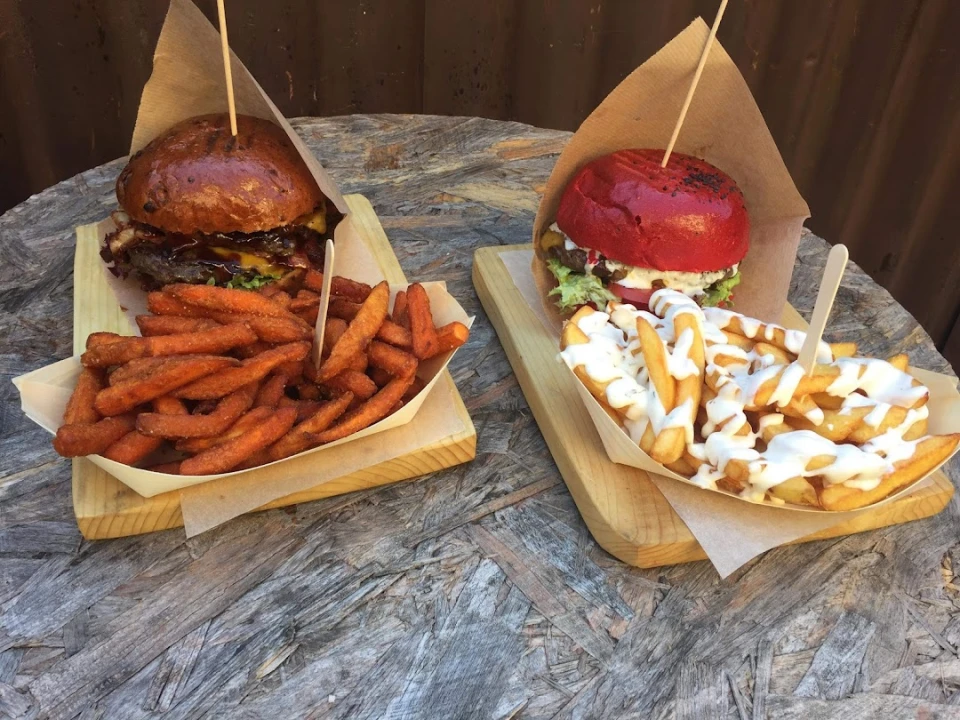 Fotka Burger a hranolčeky