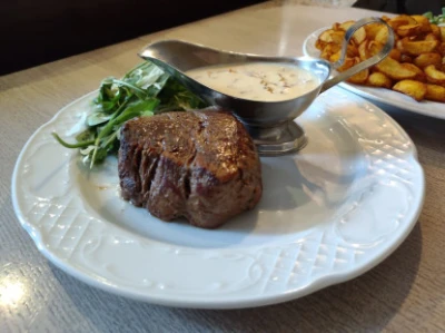 Fotka Hovädzí steak so slaninovo-syrovou omáčkou