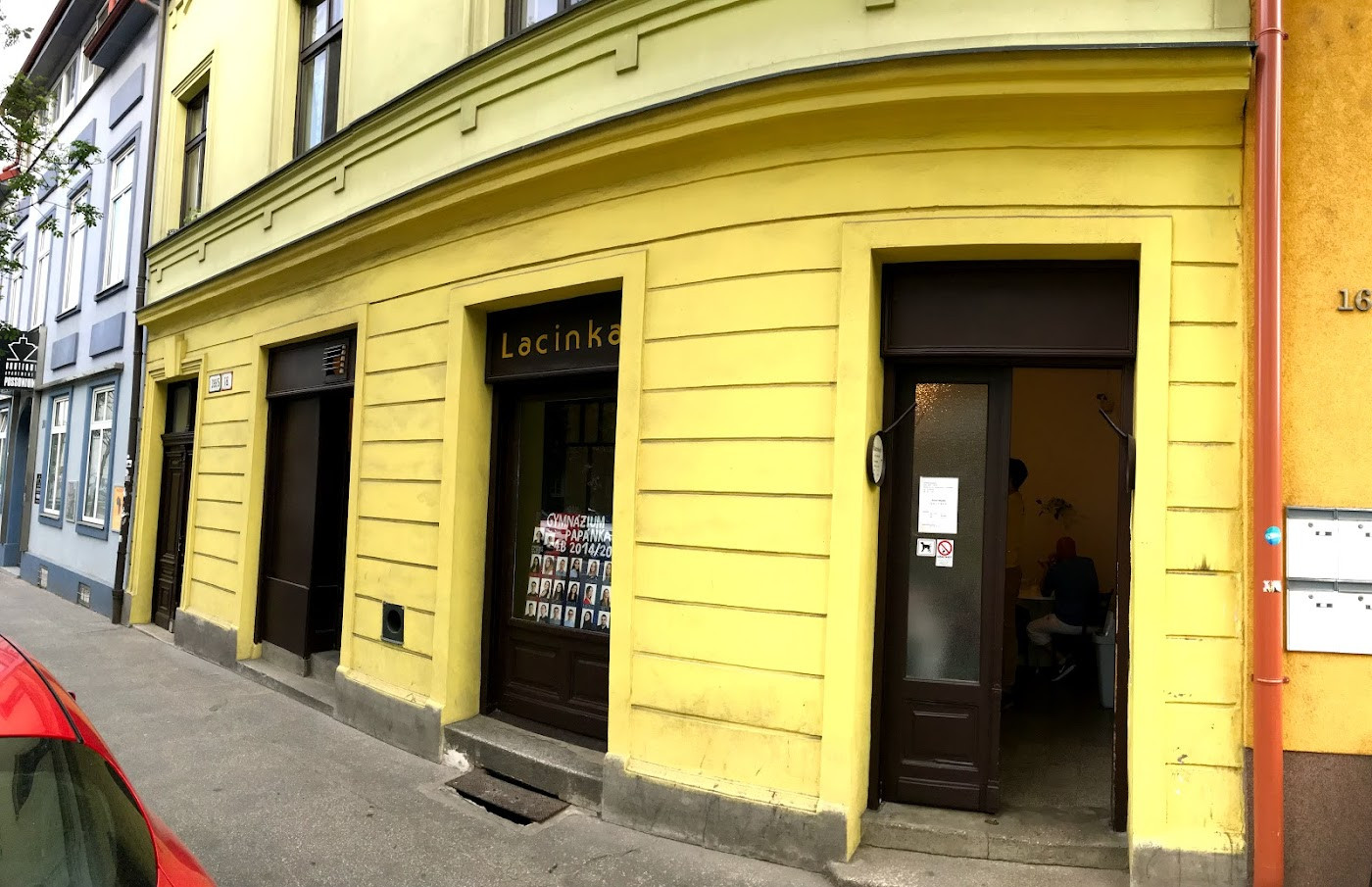 Foto reštaurácie