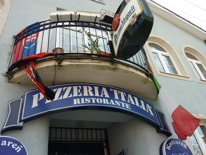 Foto reštaurácie