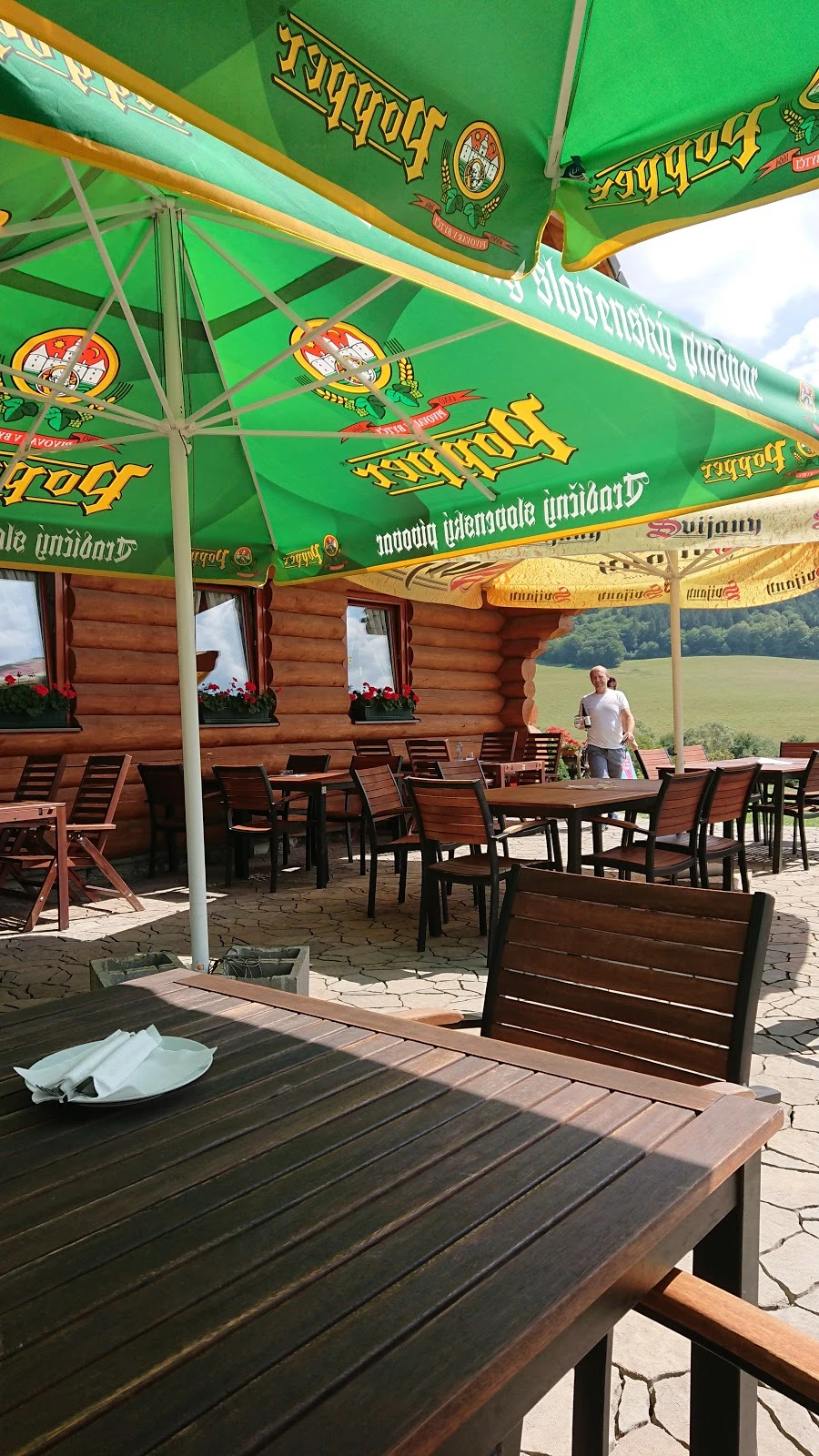 Koliba pod skalami