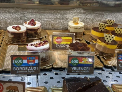 Cafe Frei Eiffel square - reštaurácia