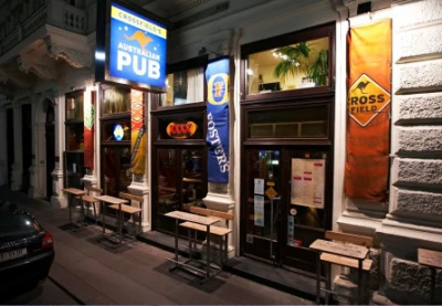 Crossfield's Australian Pub - reštaurácia