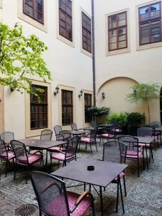 Restaurace U Labutí - reštaurácia