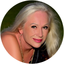 Autor hodnotenia Emília Madajová