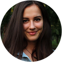 Autor hodnotenia Adriana Holbová